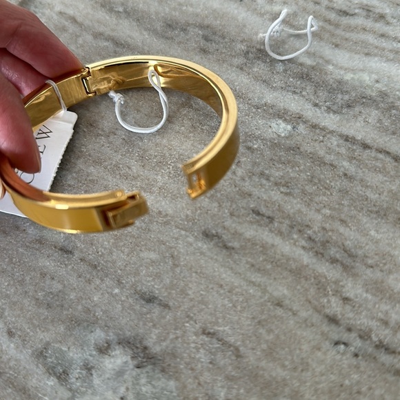 J.Crew Gold Bracelet with Mustard enamel. New with Tags - Picture 5 of 5